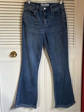Idyllwind Frayed Hem Bootcut Jeans  Sz 8